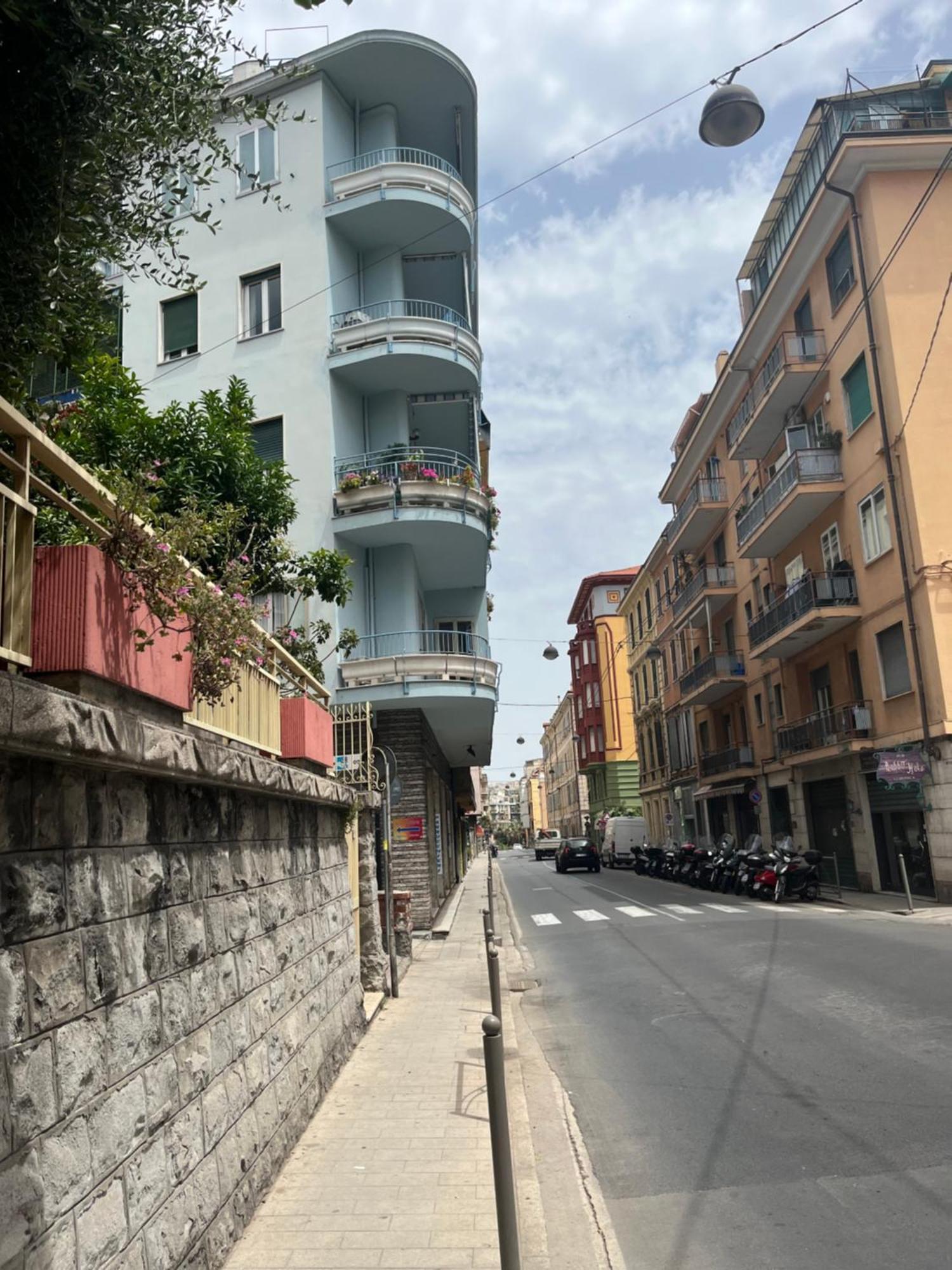 Ampio Appartamento Centrale Sanremo Exterior photo